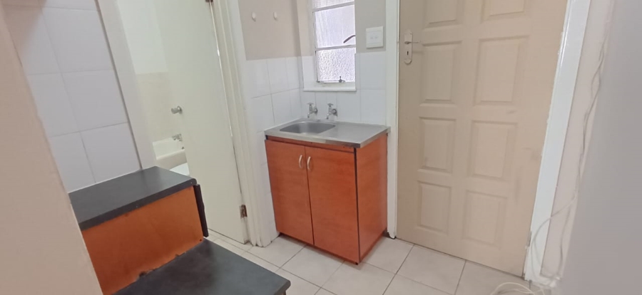 1 Bedroom Property for Sale in Quigney Eastern Cape